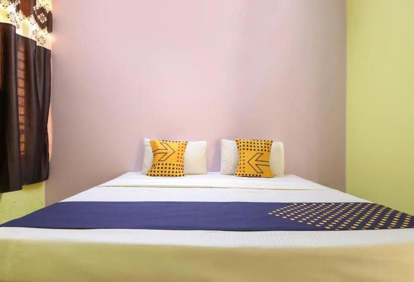 בית מלון כפרי Spot On 65252 Galaxy 24