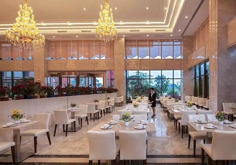 Hotelli Vienna International