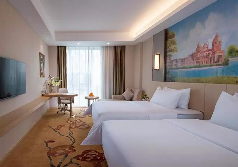 Hotelli Vienna International