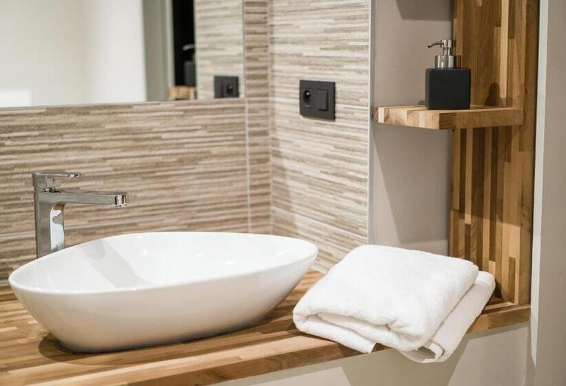 بنسيون Buenas Noches