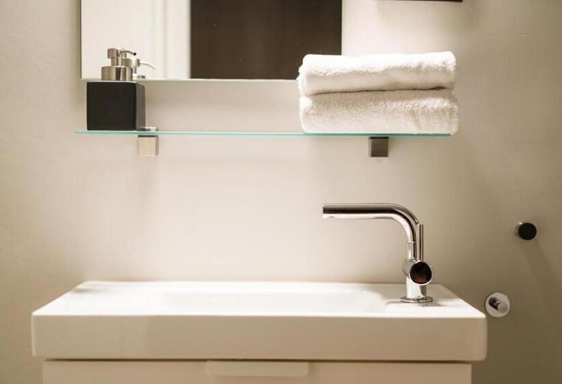 بنسيون Buenas Noches