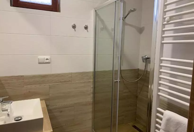 Majatalo Penzión Tvarožek