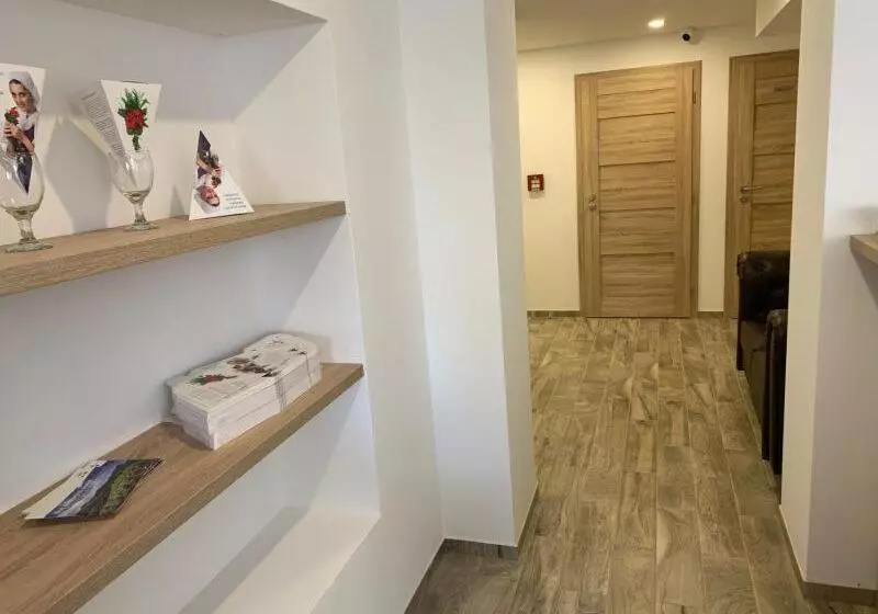 Majatalo Penzión Tvarožek