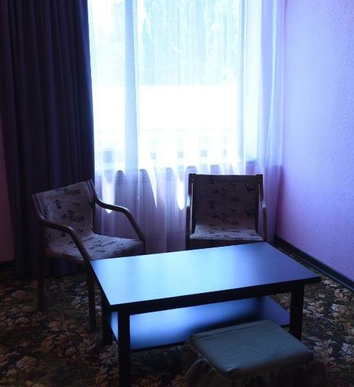 펜션 Red House Hatis