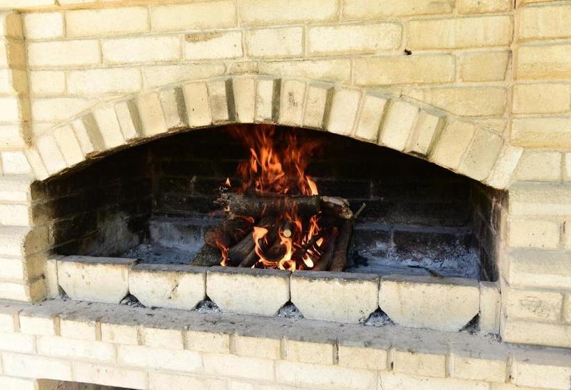 펜션 Red House Hatis