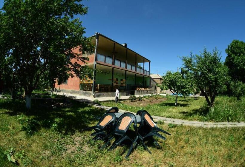 펜션 Red House Hatis