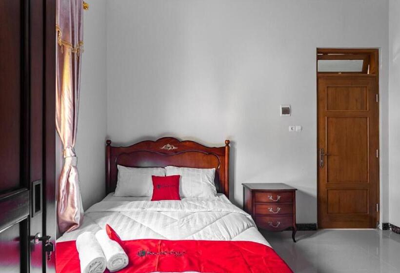 بنسيون Reddoorz Syariah Near Exit Toll Banyumanik Semarang