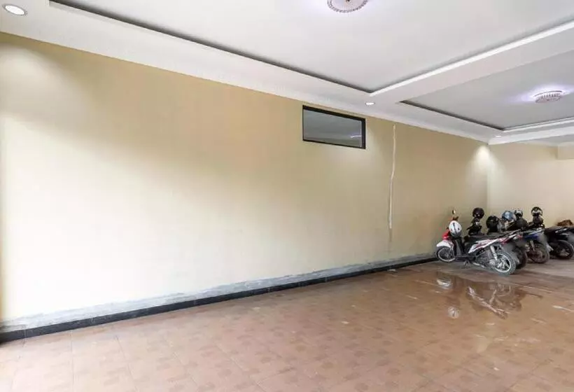 Majatalo Reddoorz Syariah Near Exit Toll Banyumanik Semarang