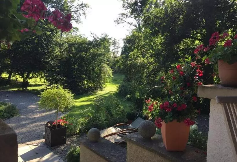 Villa Zollhaus Bed & Breakfast