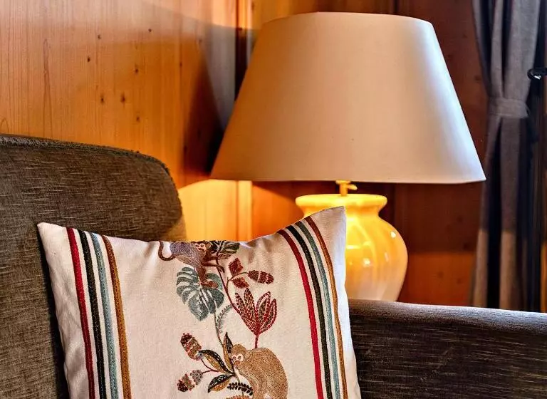 Villa Zollhaus Bed & Breakfast