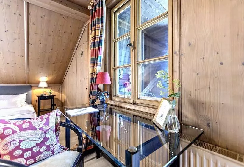 Villa Zollhaus Bed & Breakfast