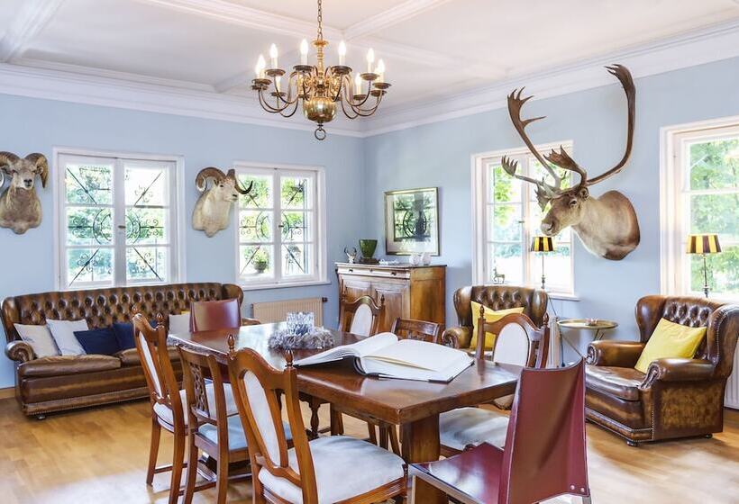 Villa Zollhaus Bed & Breakfast