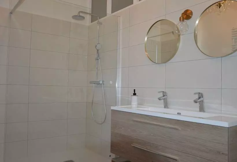 ベッドアンドブレックファースト Domaine De Chalaniat