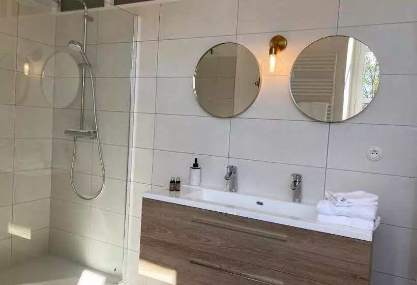 ベッドアンドブレックファースト Domaine De Chalaniat