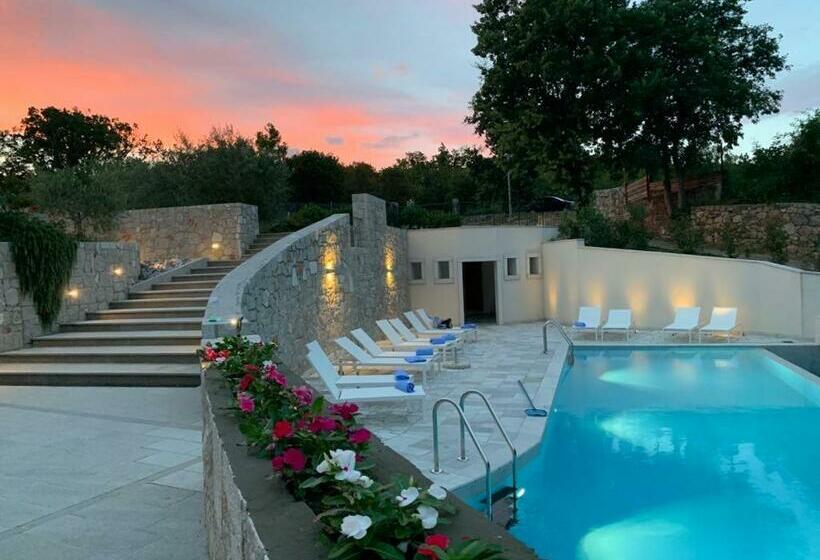 Отель Cardo Boutique&wine Resort