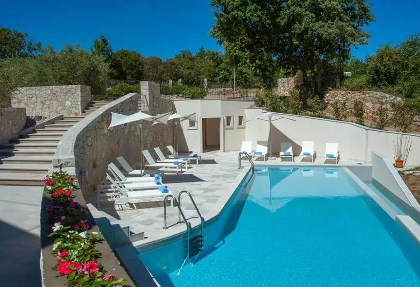 Hotelli Cardo Boutique&wine Resort