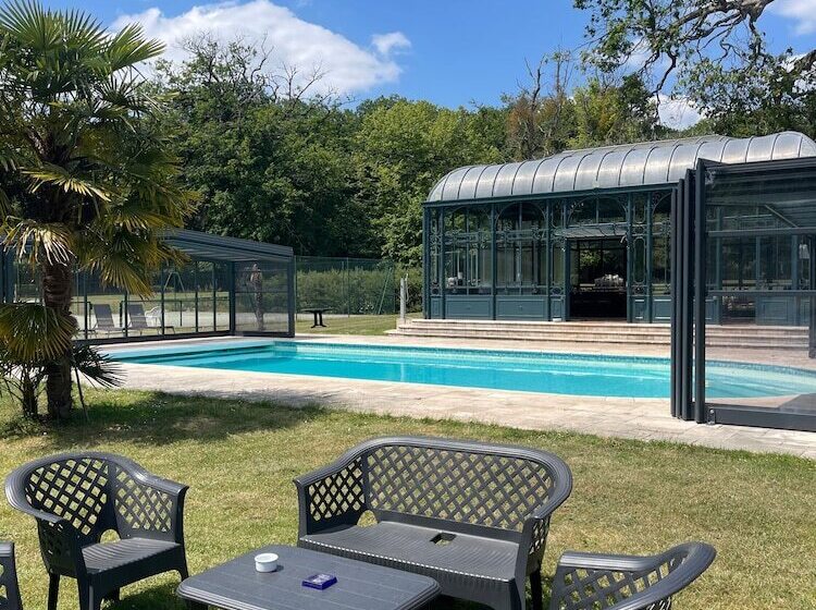 호텔 Chateau Du Boulay Morin