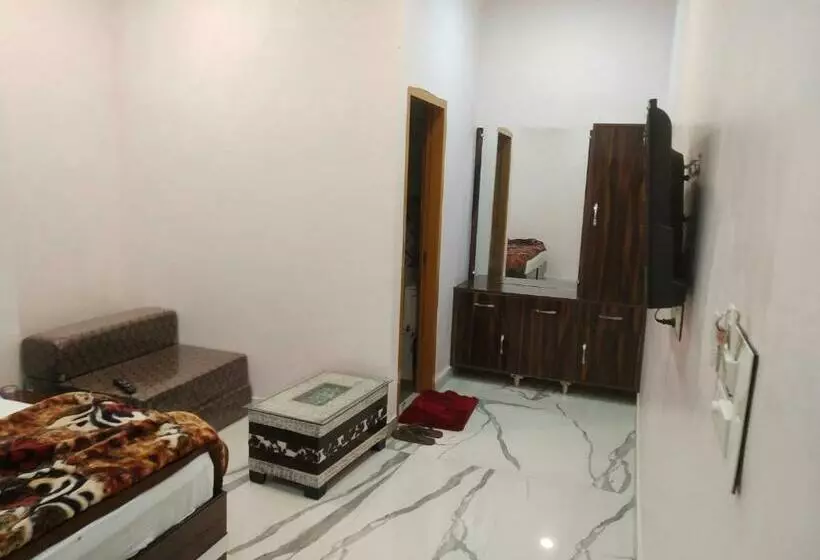 Hotelli Corridor Inn