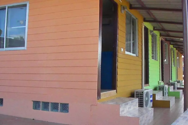 Hotelli Oyo 1063 Kingfha Resort