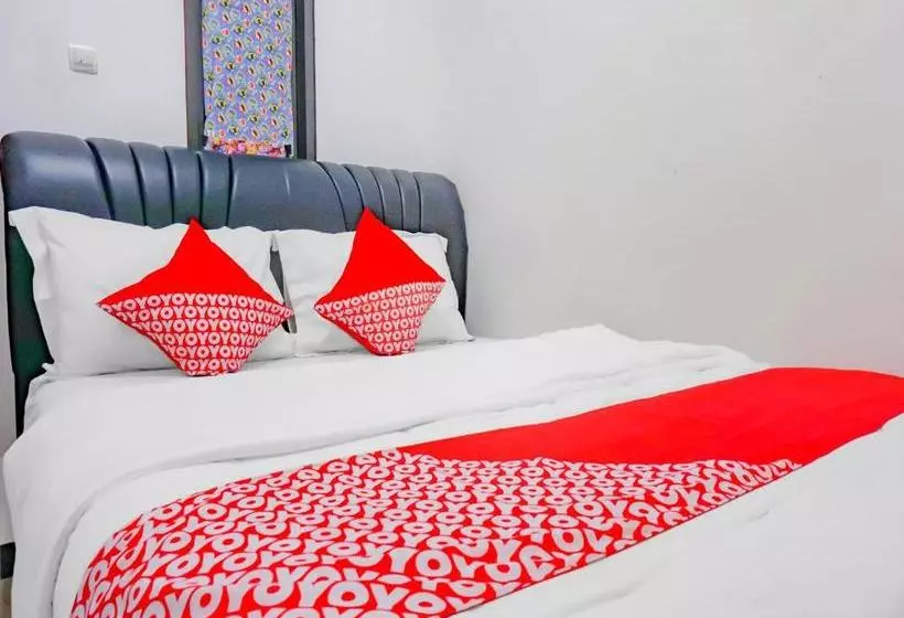 Hotelli Oyo 3965 Syariah Graha Kartika