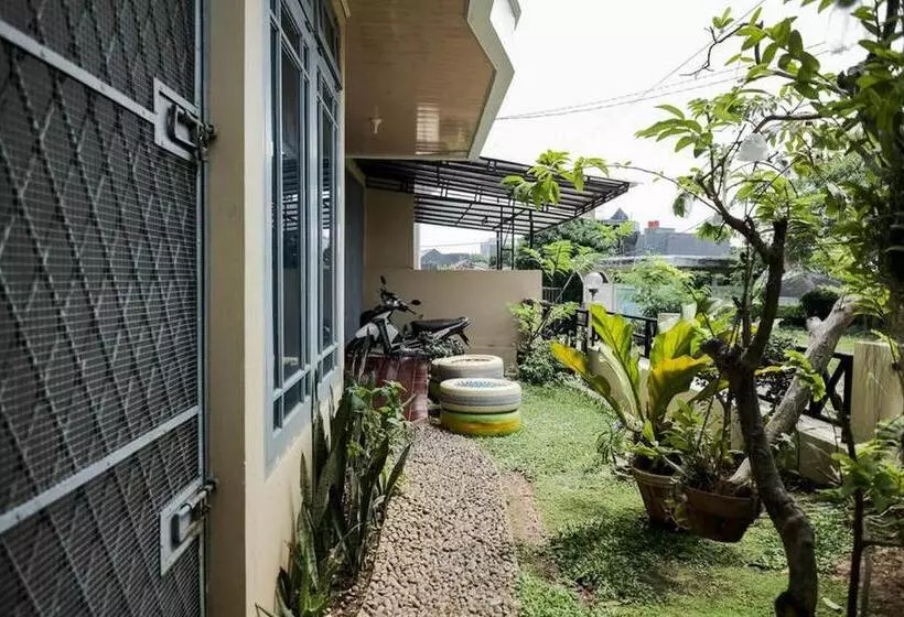 Hotelli Reddoorz Syariah Near Gatot Subroto Lampung 4