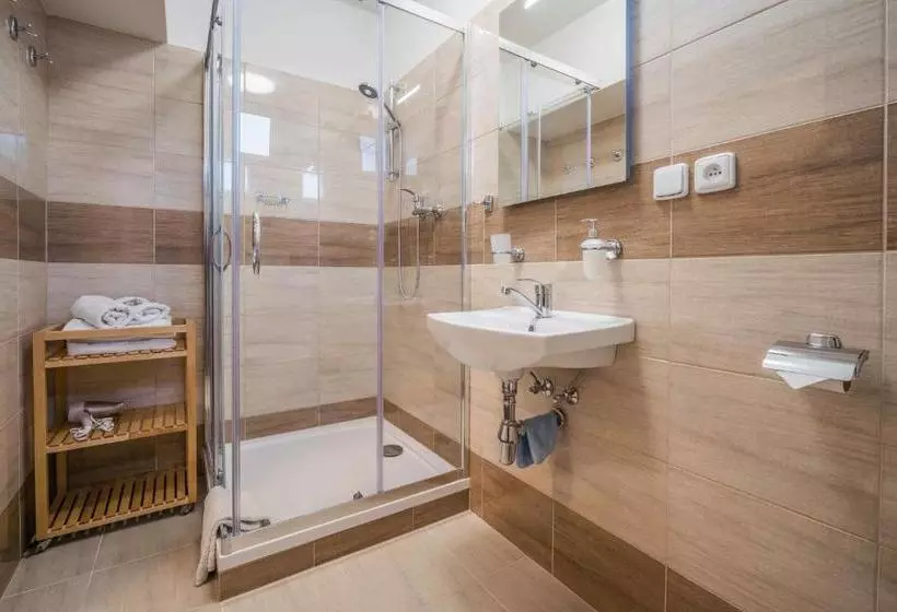 ペンション Penzion Eno