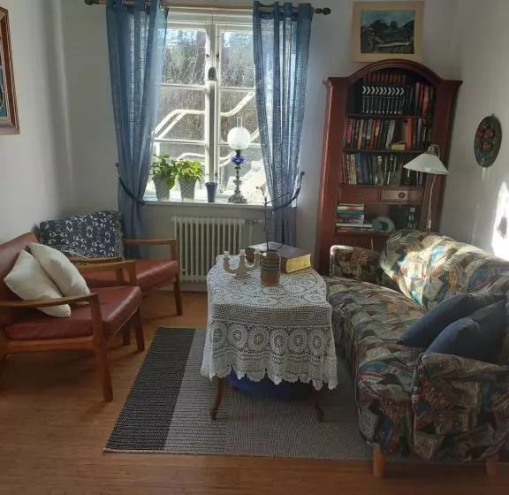 Pilane B&b
