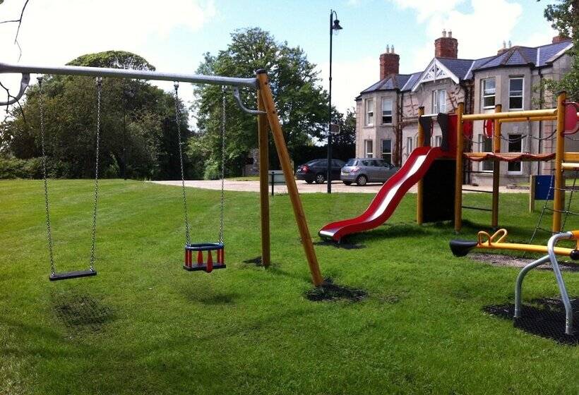 ホテル Castle Dargan