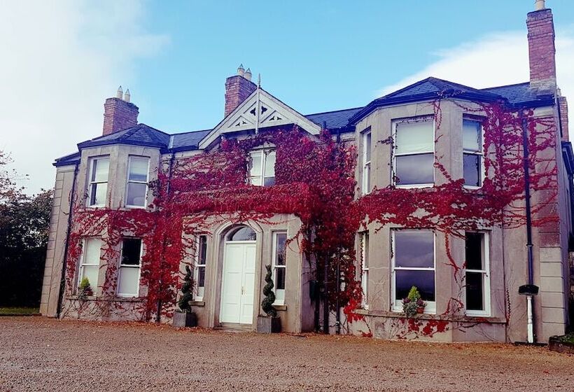 ホテル Castle Dargan