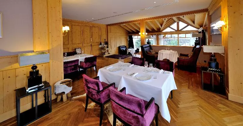 Hotell Chalet Royalp Hôtel & Spa