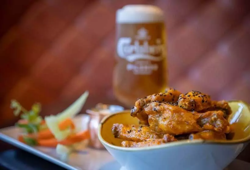 בית מלון כפרי Court Yard