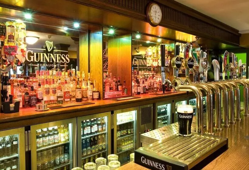 בית מלון כפרי Court Yard