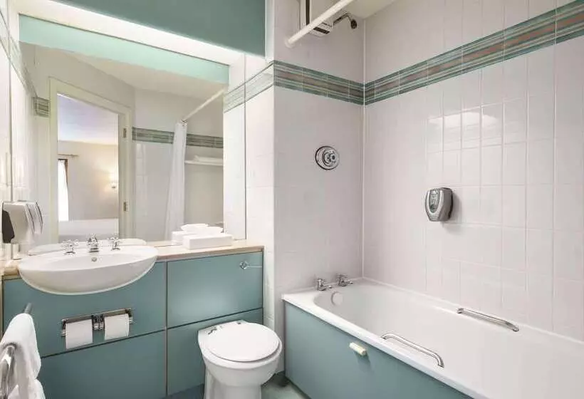 هتل Days Inn Lockerbie Annandale Water