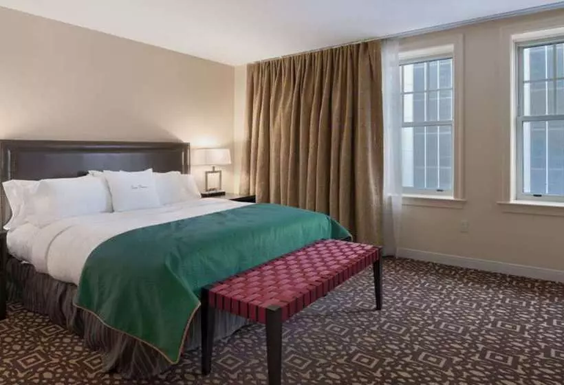 Doubletree Suites By Hilton Hotel Detroit Downtown Fort Shelby