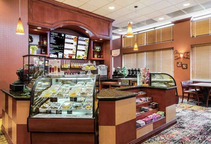 בית מלון כפרי Embassy Suites By Hilton St. Louis St. Charles