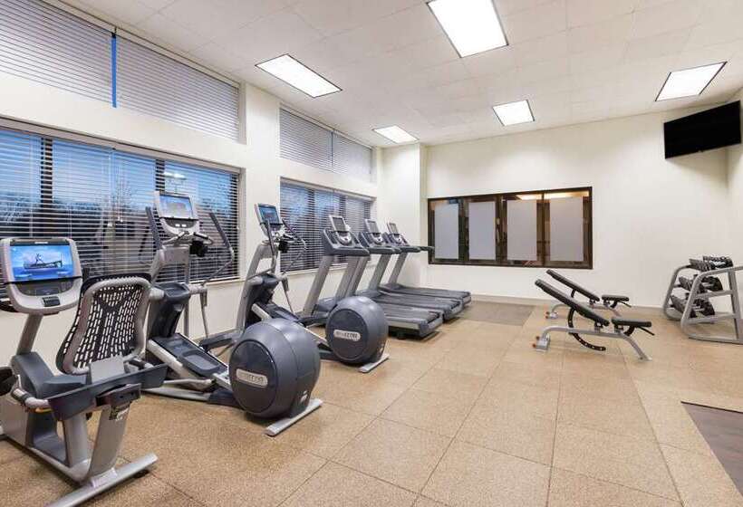 בית מלון כפרי Embassy Suites By Hilton St. Louis St. Charles