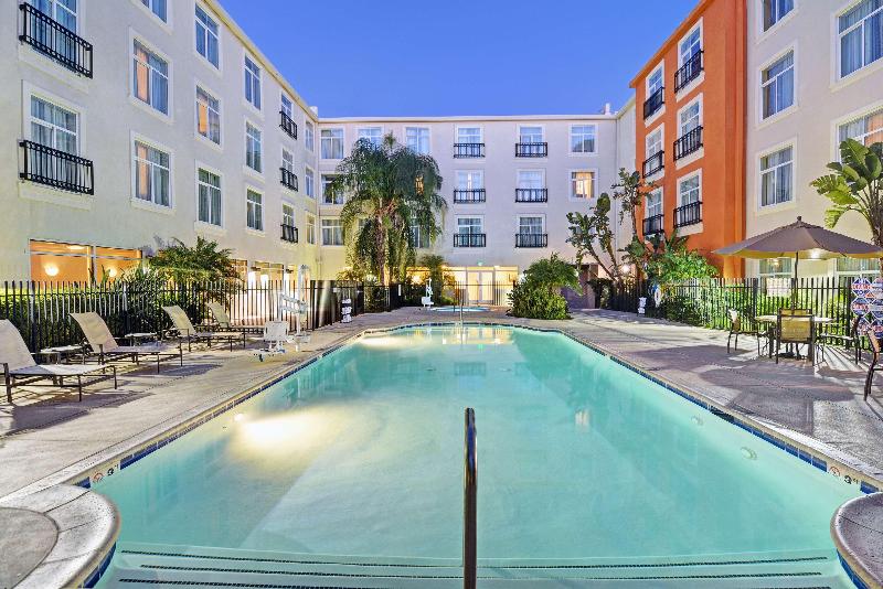 בית מלון כפרי Embassy Suites By Hilton Valencia