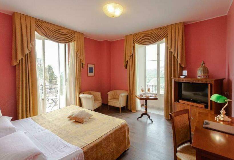 فندق Excelsior Palace