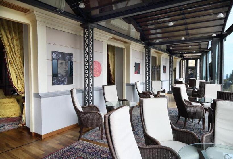 فندق Excelsior Palace