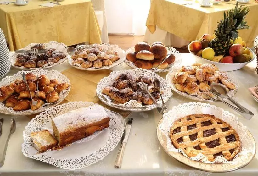 Отель Excelsior Palace