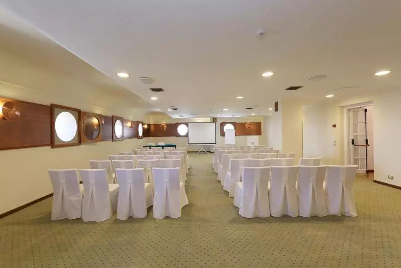 Отель Excelsior Palace