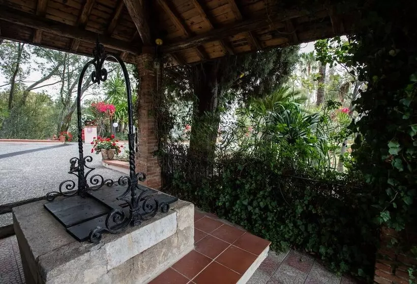 Отель Excelsior Palace