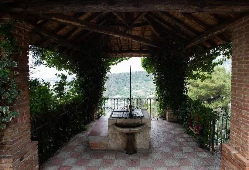 Отель Excelsior Palace