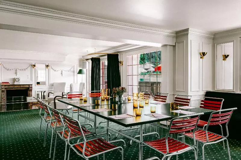 Otel Experimental Chalet