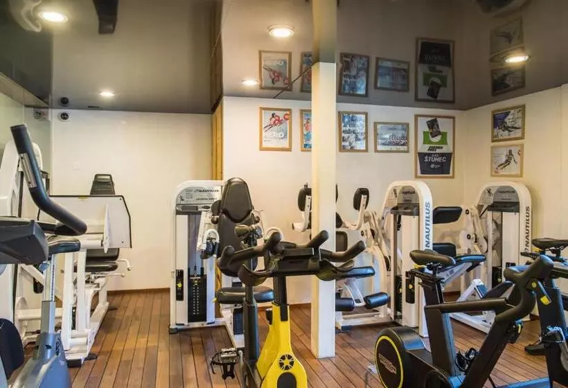 Hotel Firefly Luxury Suites