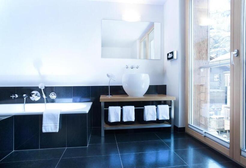 فندق Firefly Luxury Suites