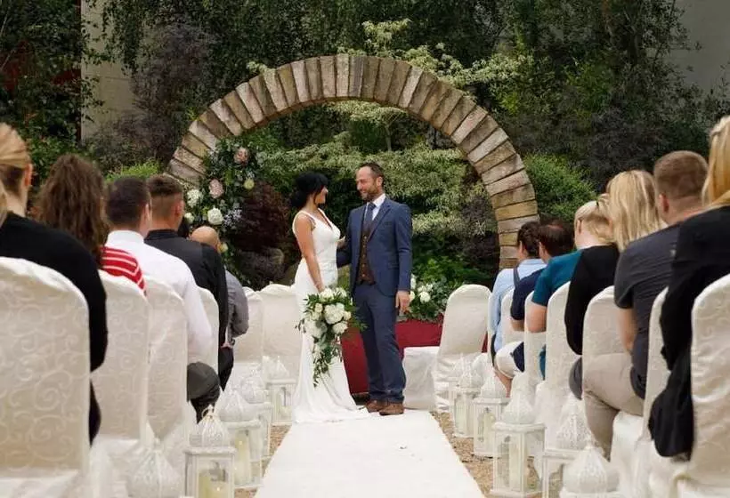 Great National Hotel Ballina