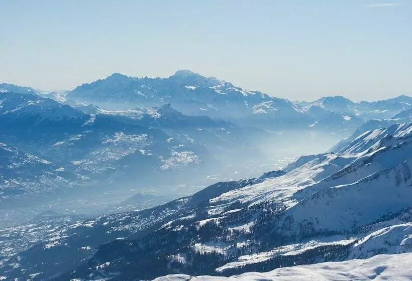 Guarda Golf Hotel & Residences