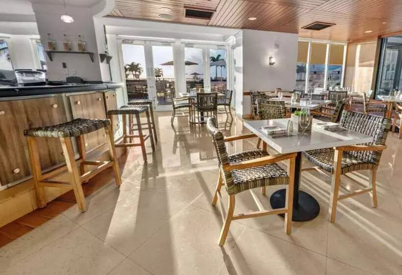 בית מלון כפרי Beach House Fort Lauderdale, a Hilton Resort