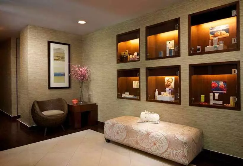 בית מלון כפרי Beach House Fort Lauderdale, a Hilton Resort